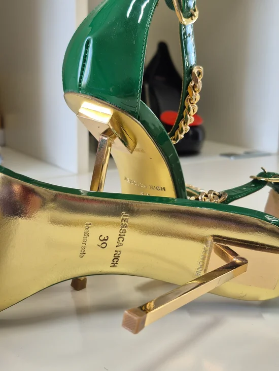 Green Patent Chain-Trim - Picture 5 of 7